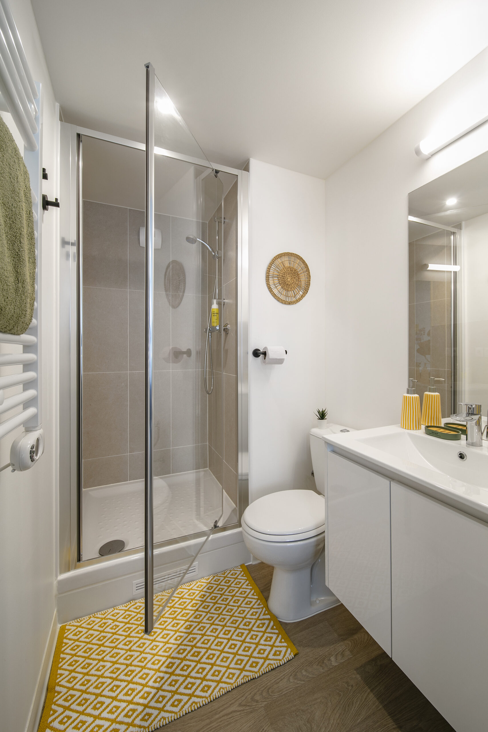vue grand angle salle de bain résidence brazz'ile